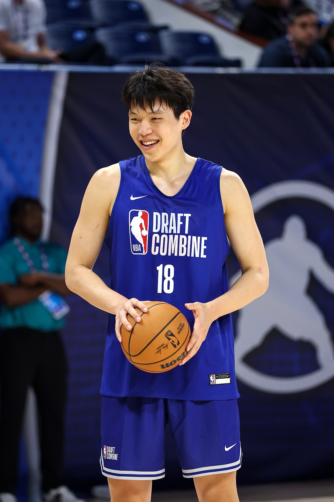青島日報：無緣NBA選秀“小綠屋”意料之中，楊瀚森簽位基本確定