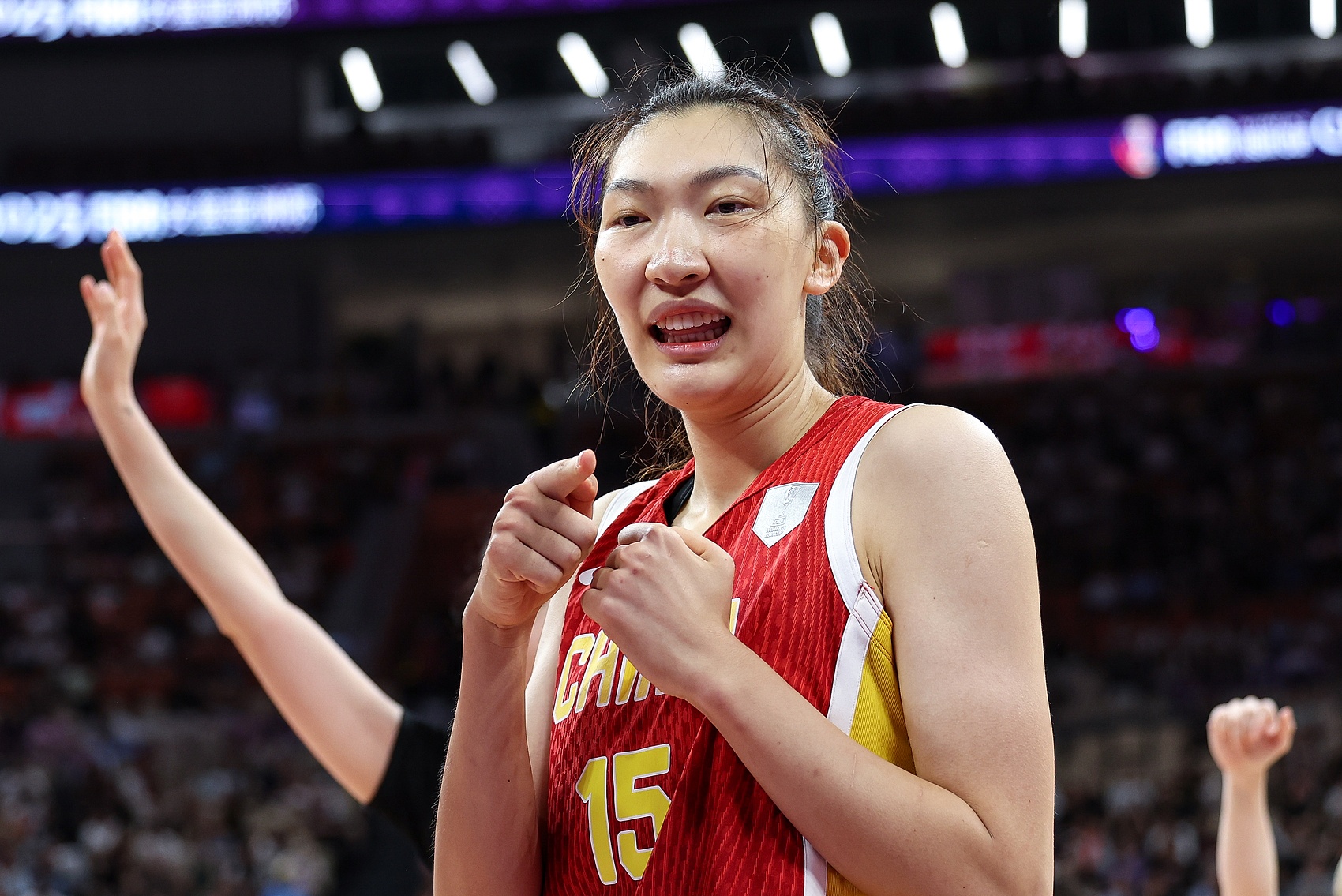 填滿數(shù)據(jù)欄！韓旭13投7中拿下18分12板1助1斷2帽 正負(fù)值+20