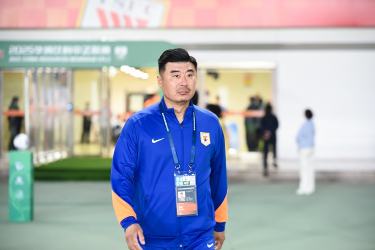 韓鵬：臨時接到代理主帥任務(wù)大家都很投入，陳澤仕、依木蘭有傷
