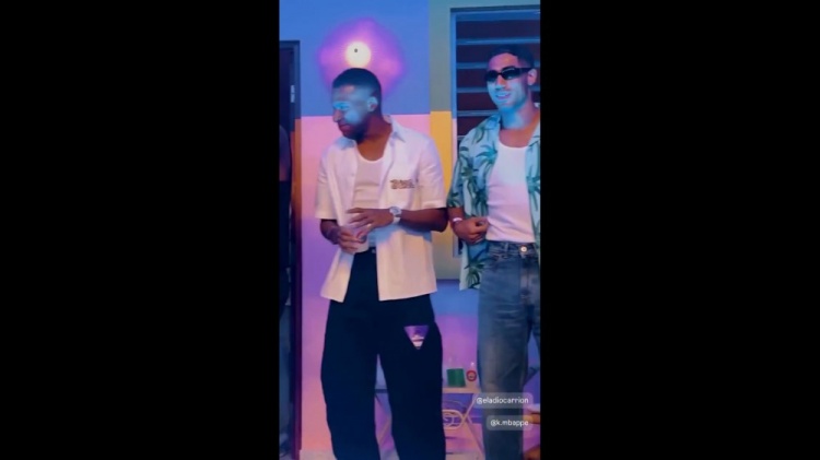 好兄弟，姆巴佩和阿什拉夫一起觀看Bad Bunny演唱會(huì)
