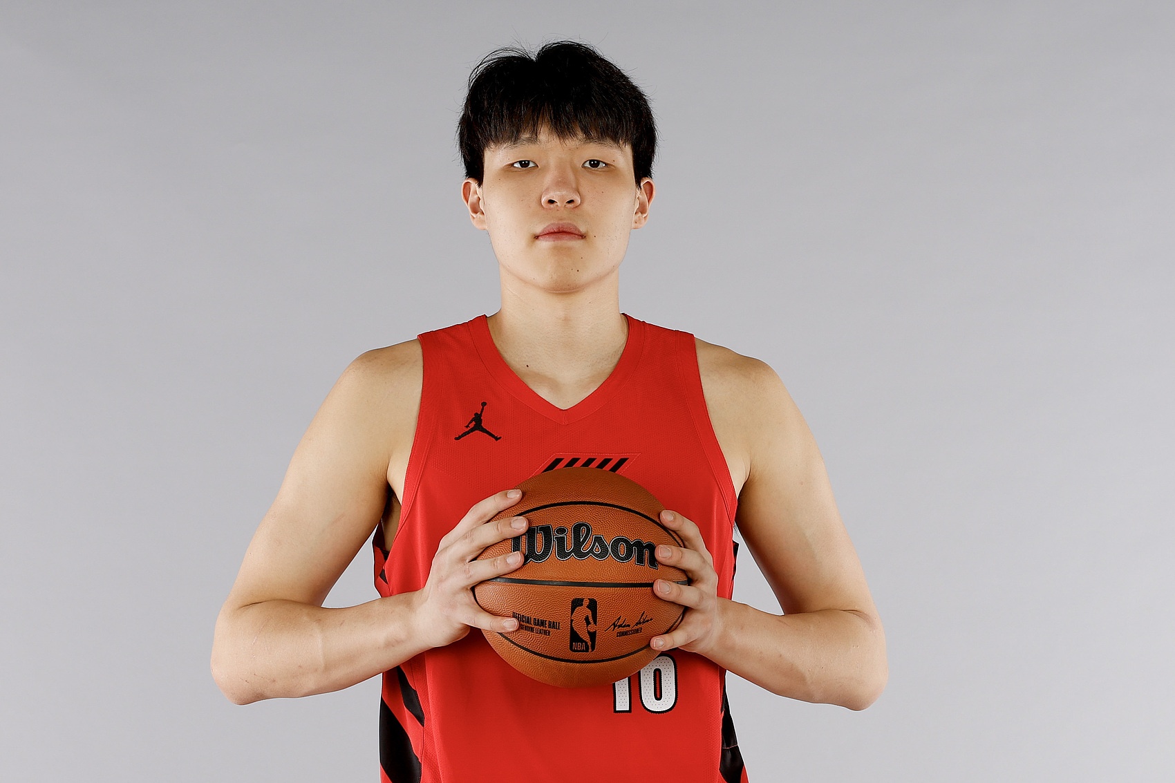 媒體人：楊瀚森的安排以國家隊為重 回國后是否先回青島還有變數(shù)