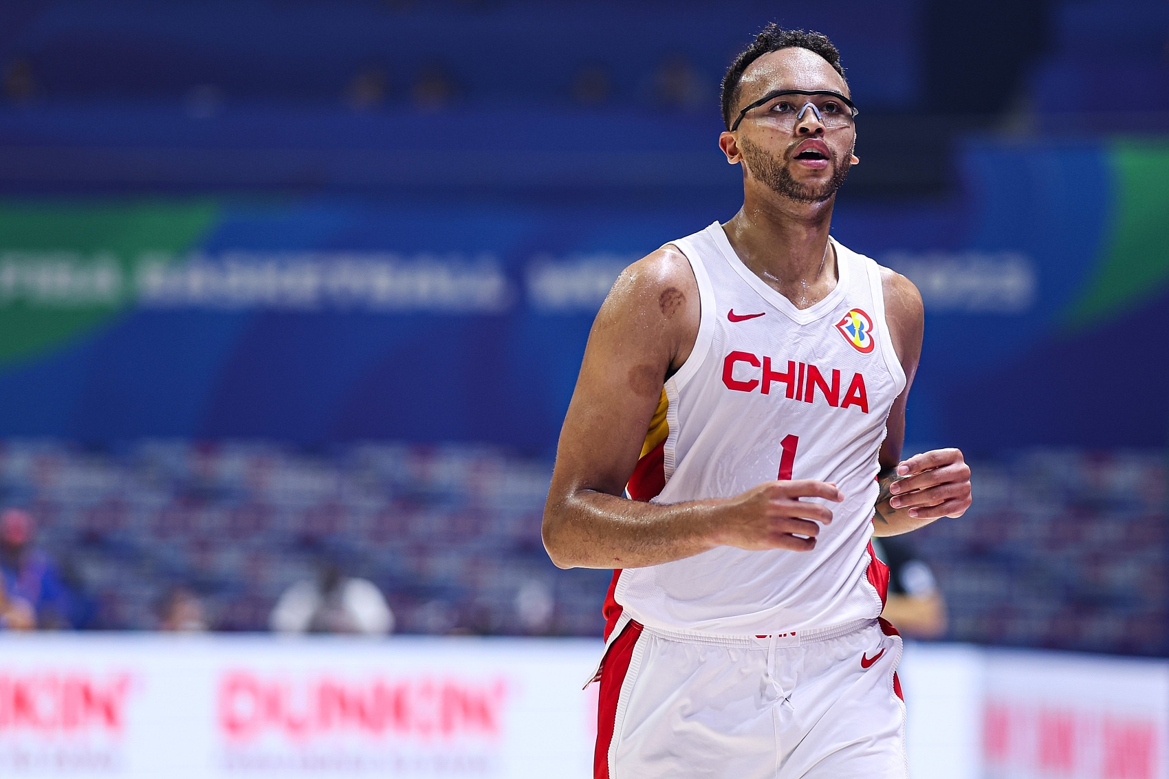 ??中國首位歸化球員！2年前的今天：李凱爾成功獲得中國國籍