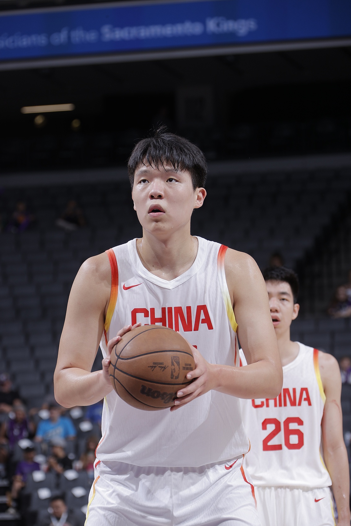 由于周琦情況待定 中國男籃更需楊瀚森在中鋒位置扮演更重的角色