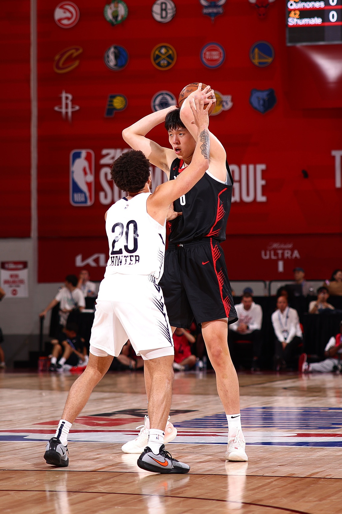楊瀚森：CBA對(duì)抗特別激烈 NBA是主動(dòng)尋求身體對(duì)抗 每個(gè)都為爭(zhēng)飯碗