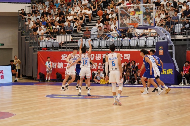 ??同心杯-劉李22+11 楊曦皓15+10+5 福建潯興58分大勝澳門昊駿
